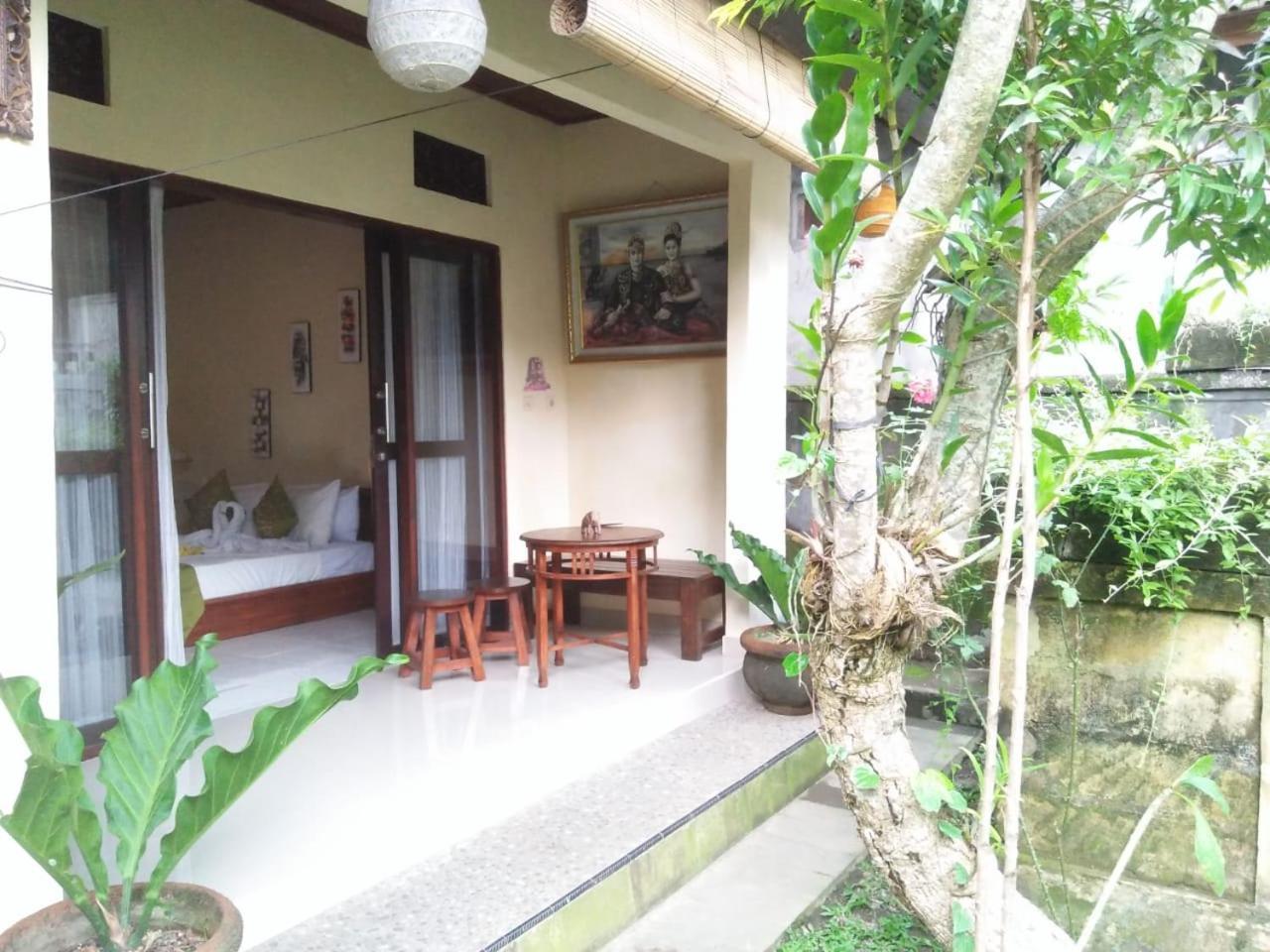 Lionk Bali House Bed and Breakfast Ubud Buitenkant foto